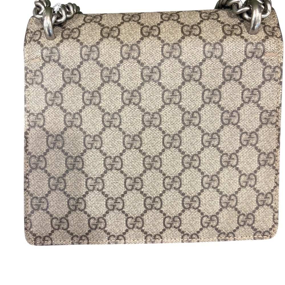Gucci Beige GG Supreme Shoulder Bag with Silver-Tone Hardware - Picture 3 of 7